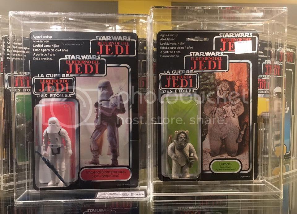 Hoth%20and%20Ewok_zpsgo1fbty6.jpg