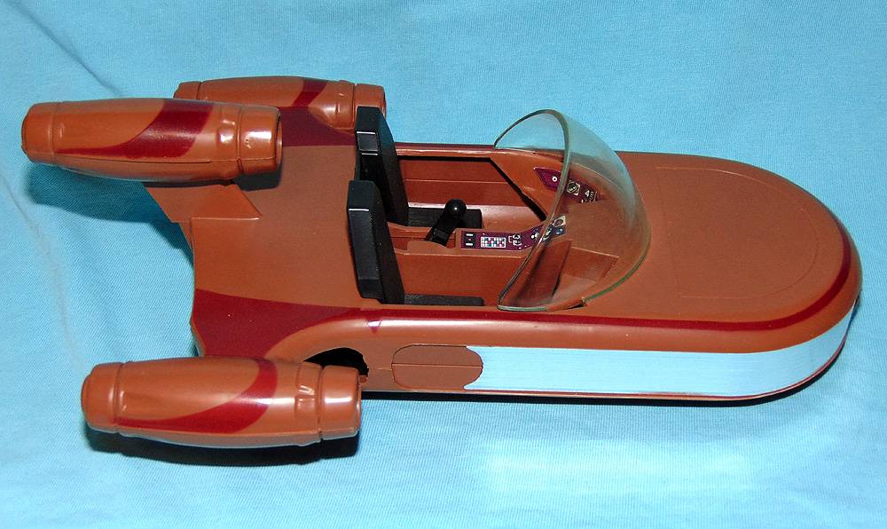 Palitoy Land Speeder - 09.jpg