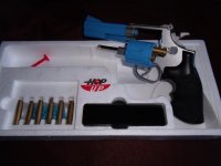 revolver_912x684.jpg