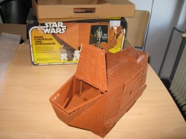 sw_radio_controlled_jawa_sandcrawler_anh_kenner 033.jpg