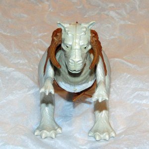 Palitoy Solid Belly Tauntaun - 03.jpg
